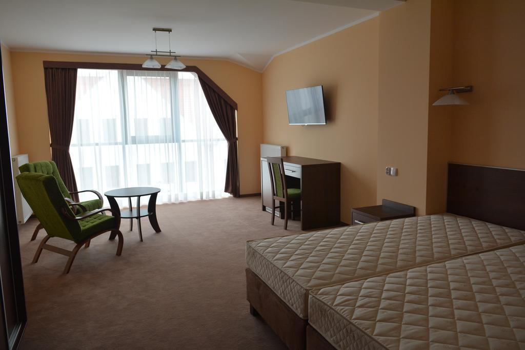 Hotel Gosciniec Pan Tadeusz II Lötzen Zimmer foto