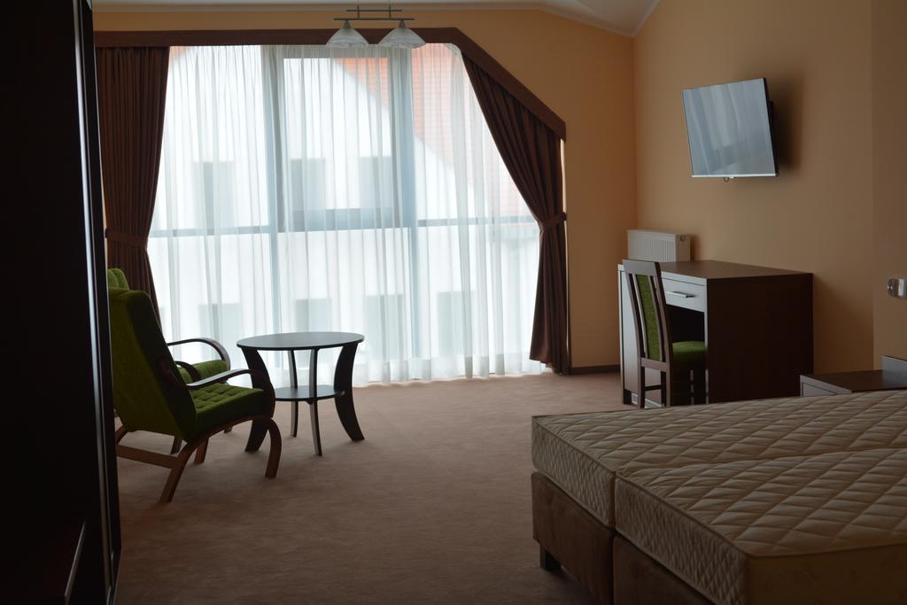 Hotel Gosciniec Pan Tadeusz II Lötzen Zimmer foto