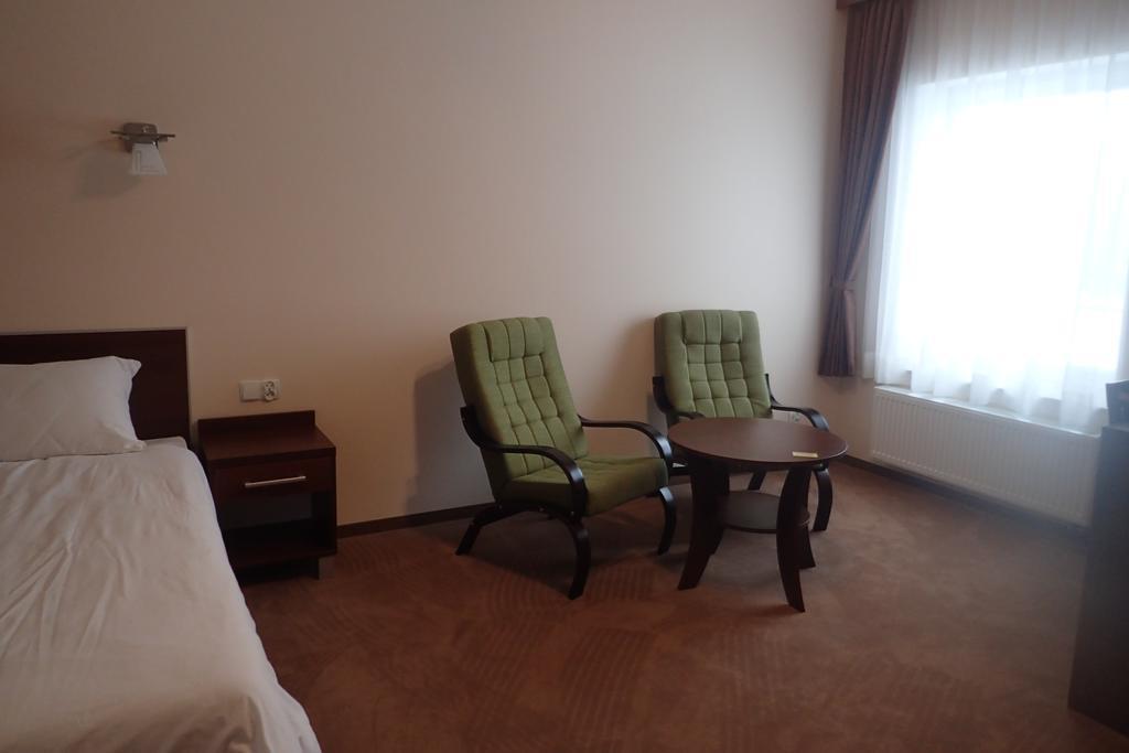 Hotel Gosciniec Pan Tadeusz II Lötzen Exterior foto